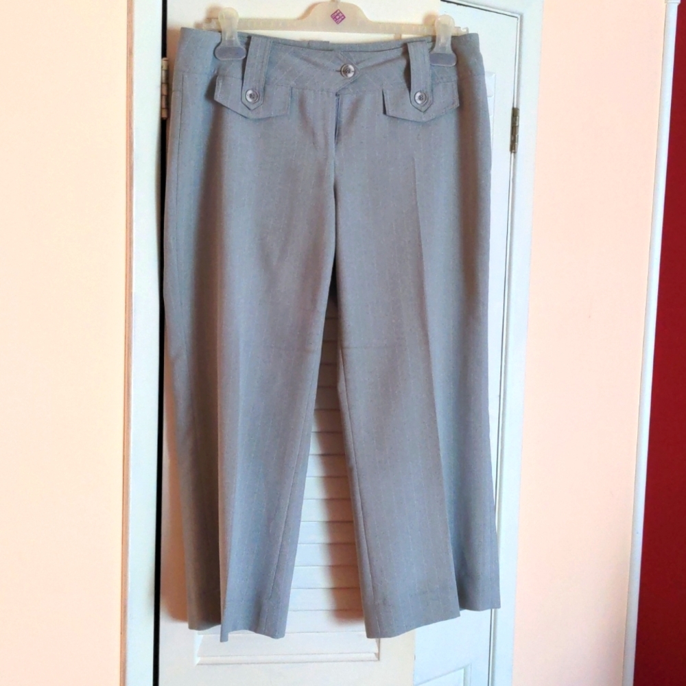 Suzy Shier wide leg cropped dress pants size 9/10